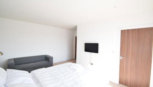 Edgware Heights - Photo 3