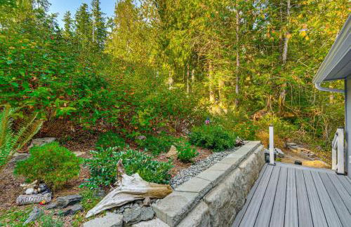 Outdoor Kitchen and Canal Views Cabin in Quilcene! - Foto 25