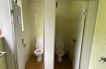 Monteurzimmer 3 Pers, Würzburg, Gerbrunn, Gemeinschaft Küche, Dusche, WC - Foto 6