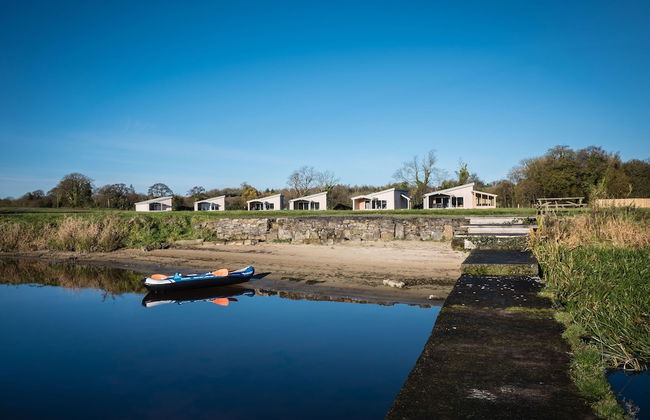 Executive Lakeside Lodge at Mullans Bay - Photo 22