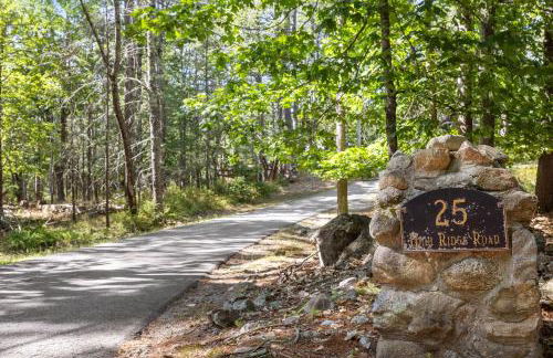 Lakeside Luxury Retreat with Winnipesaukee Views - Foto 12