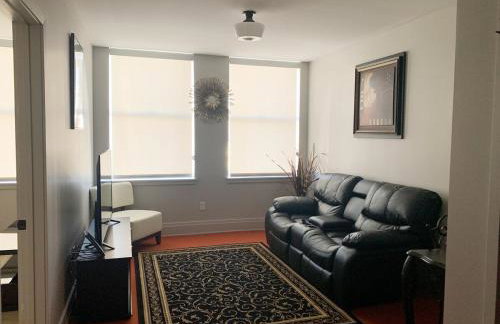 Downtown Aurora River Facing Gem - Foto 3