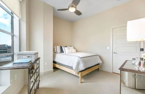 Modern Condos in California Building by Hosteeva - Foto 160