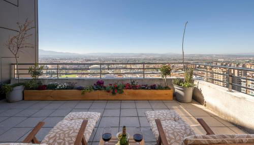 Atico Top Granada, Penthouse, 18-19th floor, City Centre, Views, Terrace, Free Parking - Foto 2