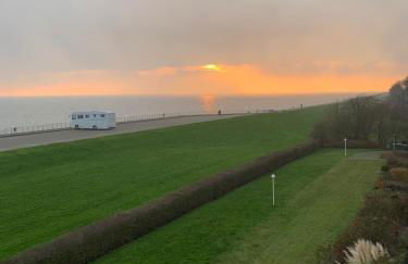 Studio mit Meerblick und großer Loggia - Direktzugang zur Nordsee - Foto 5