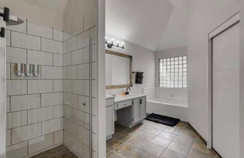 The Prestige Poolside Escape - 5BR with Cinema & Gaming - Foto 19