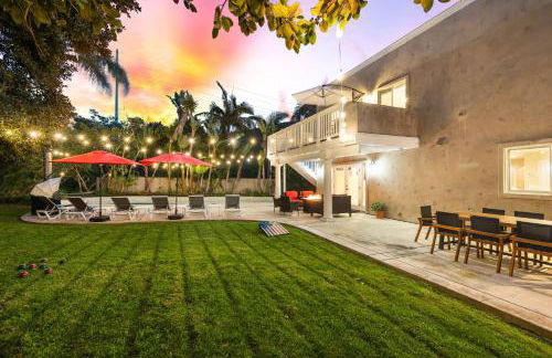 Oceanview Luxe Retreat with Rooftop - Foto 70