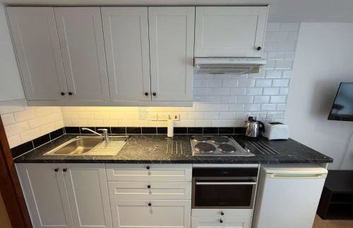 Millbrook House Apartments 8 - Photo 4