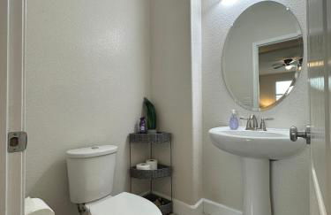 Amazing Lincoln Home with Pool and Hot Tub - Foto 19