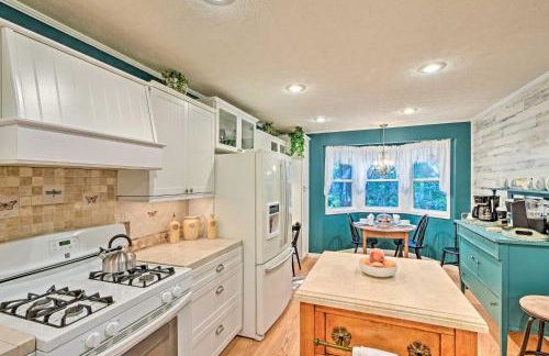 Nottely Lake Home with Hot Tub, Dock, Kayaks and Games - Foto 9