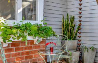 Seahorse Cottage in Secret Garden Sanctuary - Photo 13