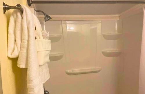 Entire Punta Gorda Home Sleeps 7 Close to US-41 & I-75 - Foto 10