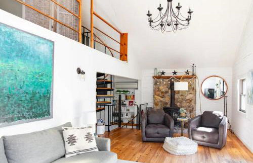 HOT TUB! Cozy Spa Haven Sleepy Creek Bliss Lodge - Photo 11