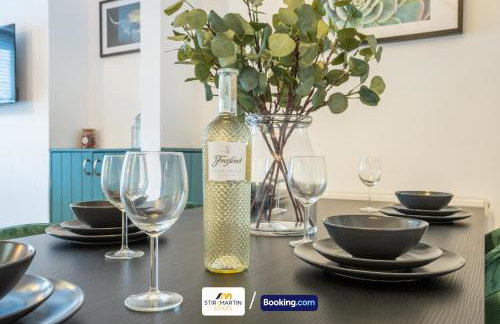 Stylish 2 BR Townhouse By StirkMartin Stays Short Lets & Serviced Accommodation Cardiff With Free Parking & Sleeps5 - Foto 19