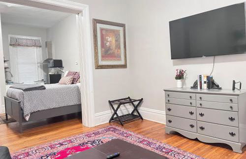 Nest & Rest Free Parking Museum City Access - Foto 2