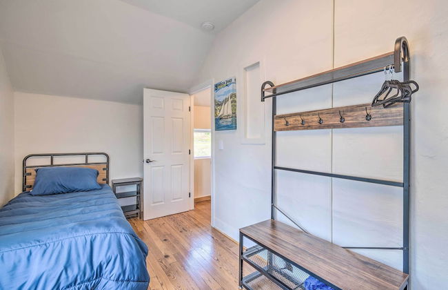 Watkins Glen Lakeview Cottage with Waterfall! - Foto 3