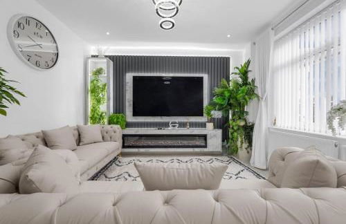 SLUXE Properties 4mins to Etihad Stadium and Coop live - Foto 18