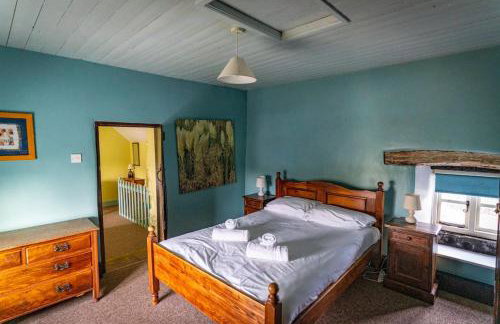 School House, cosy cottage for 12 with hot tub in the Peak District - Photo 4