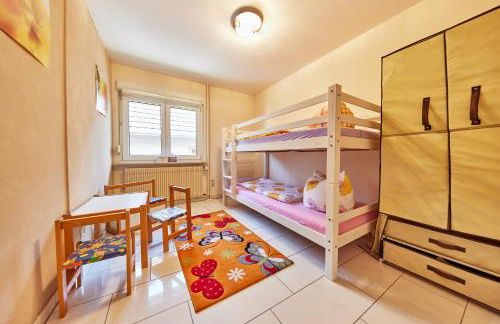 Ferienwohnung Urlaubsglück - Balkon und Parkplätze inklusive nur 5 Fahrminuten vom Europa-Park - Foto 12