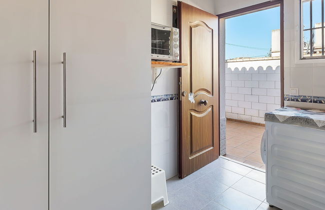 Detached Villa With a Large Private Swimming Pool - Foto 16