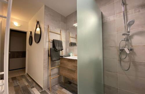 ToulonHost - Le Litardi - Superbe T2 - 2 pas des plages - Clim - Fibre - Foto 14