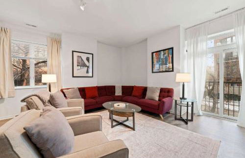 Stylish 3BR Gem in Prime Location - Foto 1