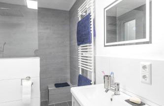 Exklusive (OG) Neubau-Ferienwohnung mit Fernsicht - Foto 11