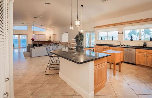 Oceanfront Luxury Villa 5Bedroom and 4Bath Beach Access - Photo 64