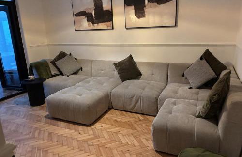 Beautiful large family home 5 bedrooms,3 bathrooms - Foto 12