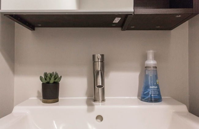 Mid Century Gem Comfort, Close to Train 3bd - Foto 26