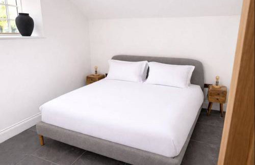 Bridge House Modern Comfort in Historic Stone - Foto 6