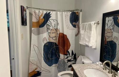 Bright & Comfy 5 star Location Large Deck Oasis - Foto 25