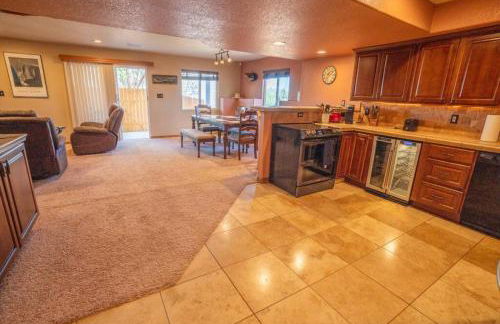 Bear Creek Lodge - Spa - Fire Table - 3min to Trails - Foto 8