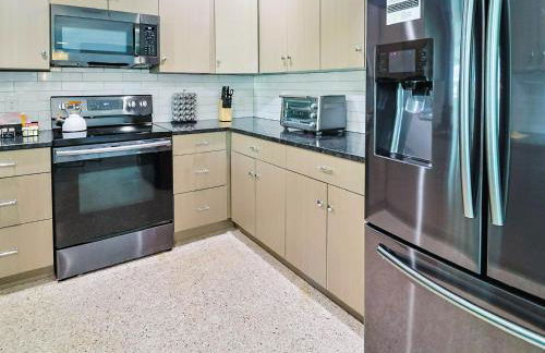 Coastal Bliss 3Bdr with Pool, Game Room, Lanai - Foto 48