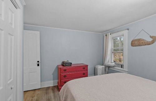 Kennebunk/Kennebunkport Beach House w/Pool! - Photo 20