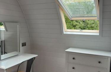 Nestledstays- The Lake House - Foto 31