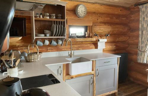 Rowan - Tedstone Log Cabins - Foto 6