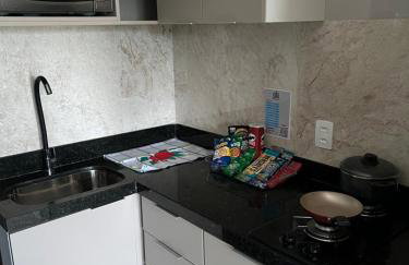 FLAT BEM LOCALIZADO COM PISCINa - Foto 2