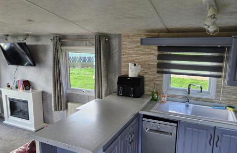 Cosy caravan in Billing Aquadrome - Photo 30