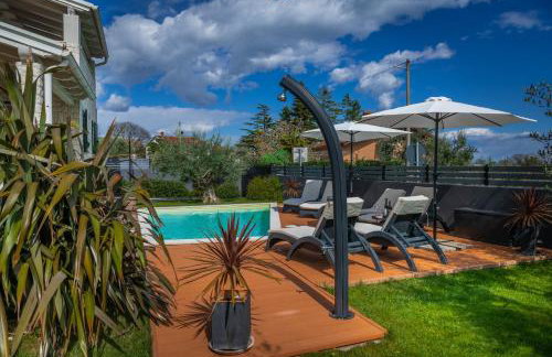 Villa Laura Krnica near Pula for 8 people - pet friendly with children playground - Foto 12