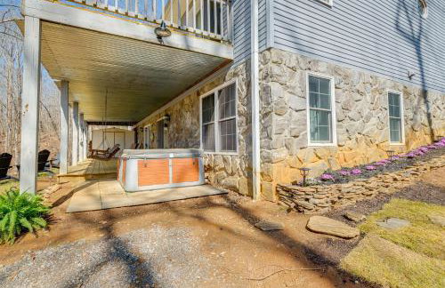 Fish, Boat and Hike Lakefront Home with Game Room! - Foto 37