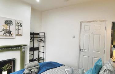Ideal 3 bed pay-as-you-stay home in Wigan sleeps 6 - Foto 11