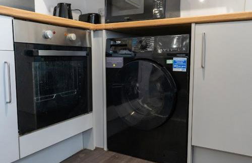 Elegant 2BR Escape Ideal for Long Stays - Foto 14