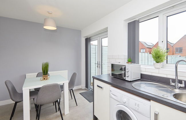 Derby 2 Bed House 3 Min Walk to Hospital - Foto 9