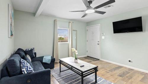 Cozy Home Nr Beach Pier Games WiFi Yard BBQ - Foto 5