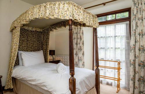 Watermouth Castle, South Court Apartment - Foto 18