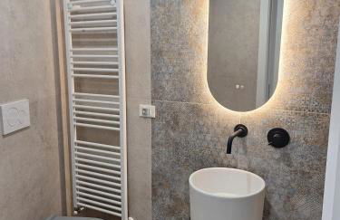 Smarthome Suites Centro Storico Collegno - Photo 9