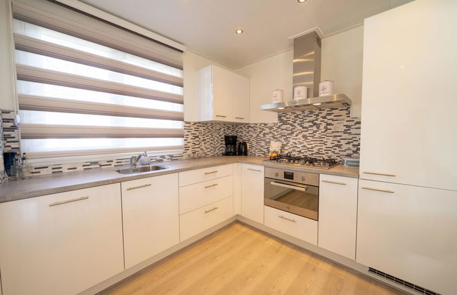 5 bedroom House in Susteren with swimming pool and terrace - Photo 4