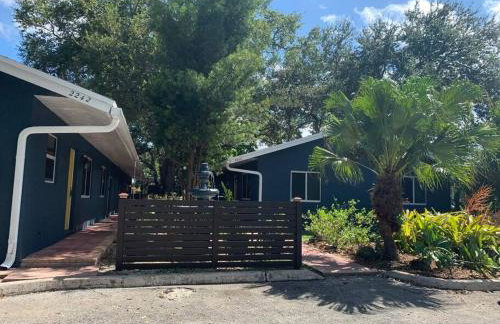 2 Bedroom Boutique Gem 10 min to the beach Washer Dryer Gated Parking Bliss 2 - Foto 13