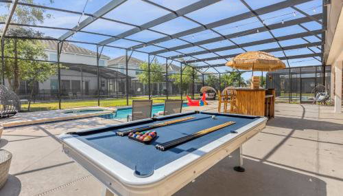 Upstay-Mansion w Spa-Pool-Cinema-Games - Sleeps 36 - Foto 2